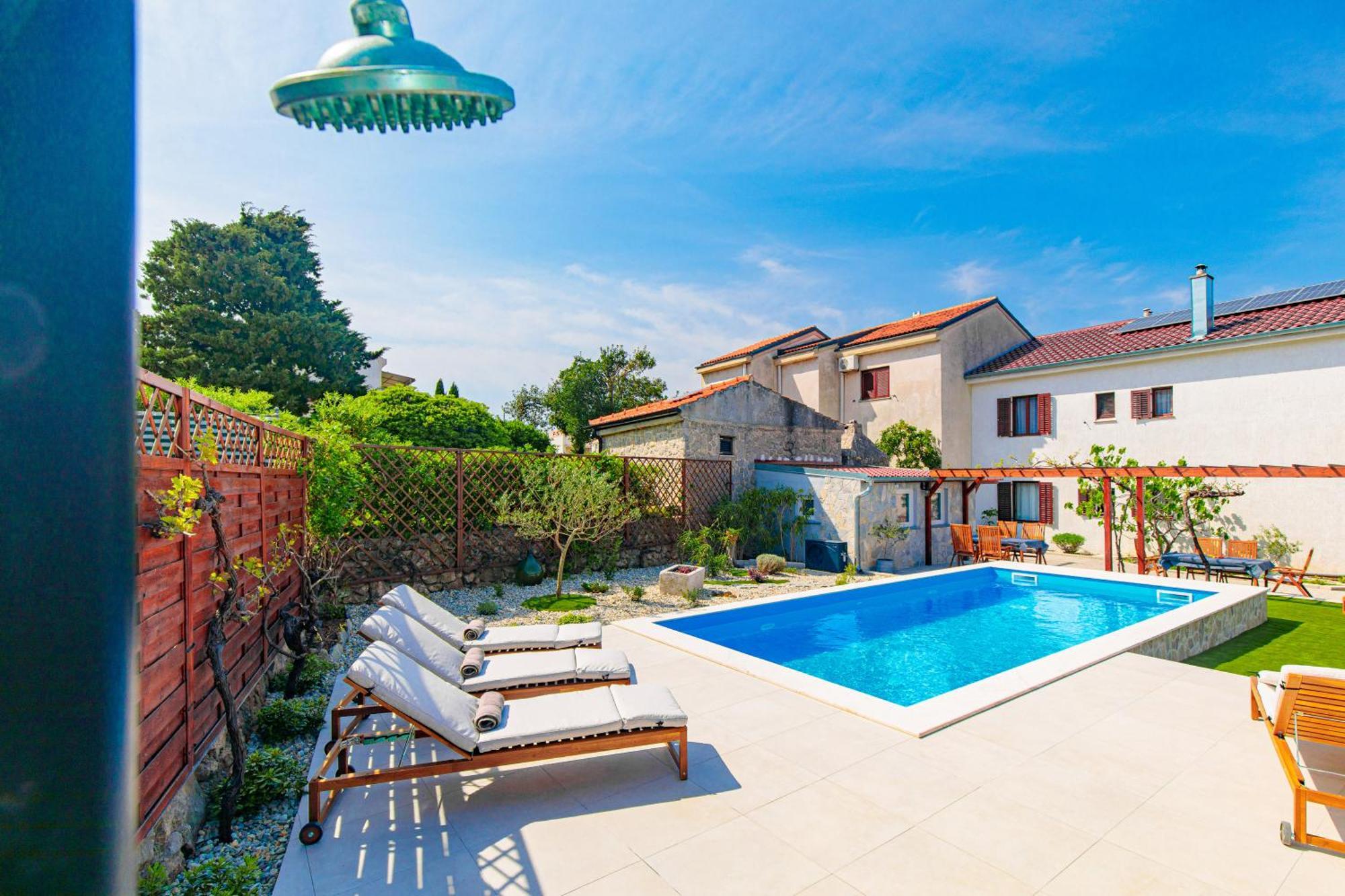 Home Away From Home With A Heated Pool ปูนัต ภายนอก รูปภาพ