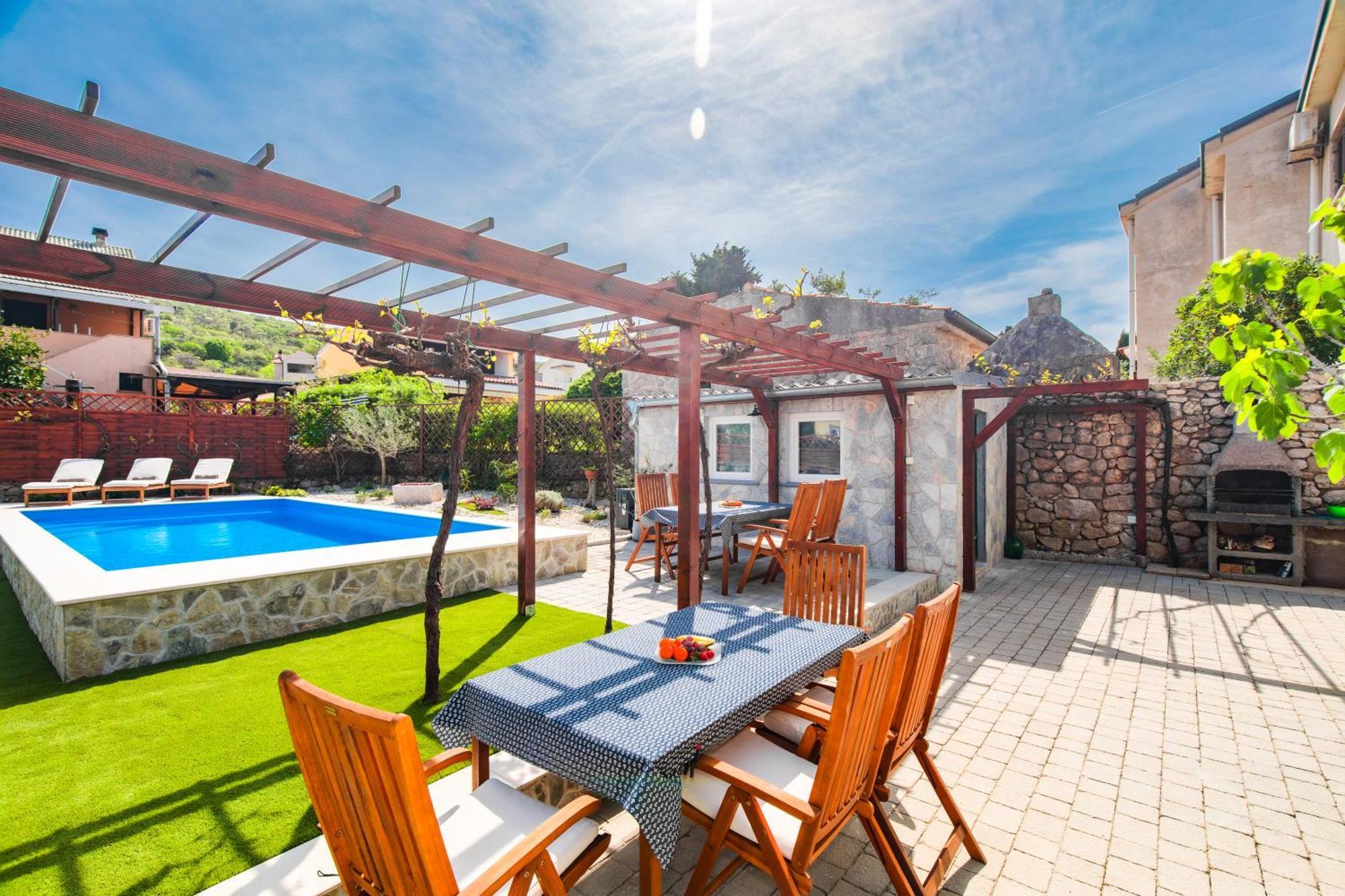 Home Away From Home With A Heated Pool ปูนัต ภายนอก รูปภาพ
